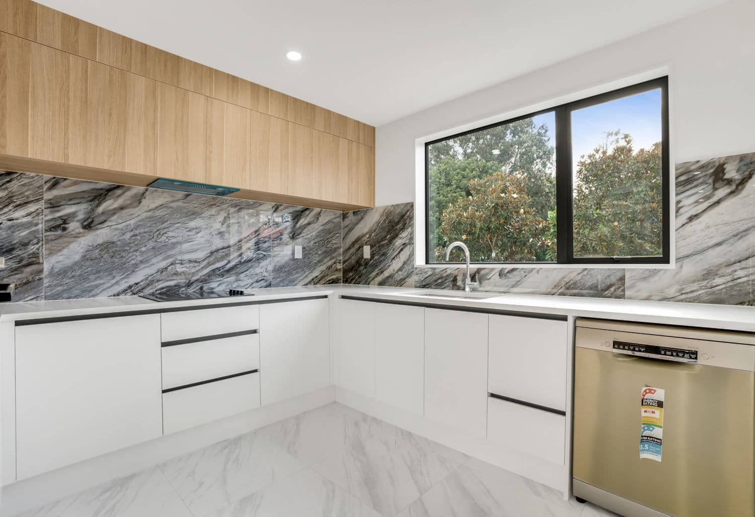 39A Helvetia Road — photo 2
