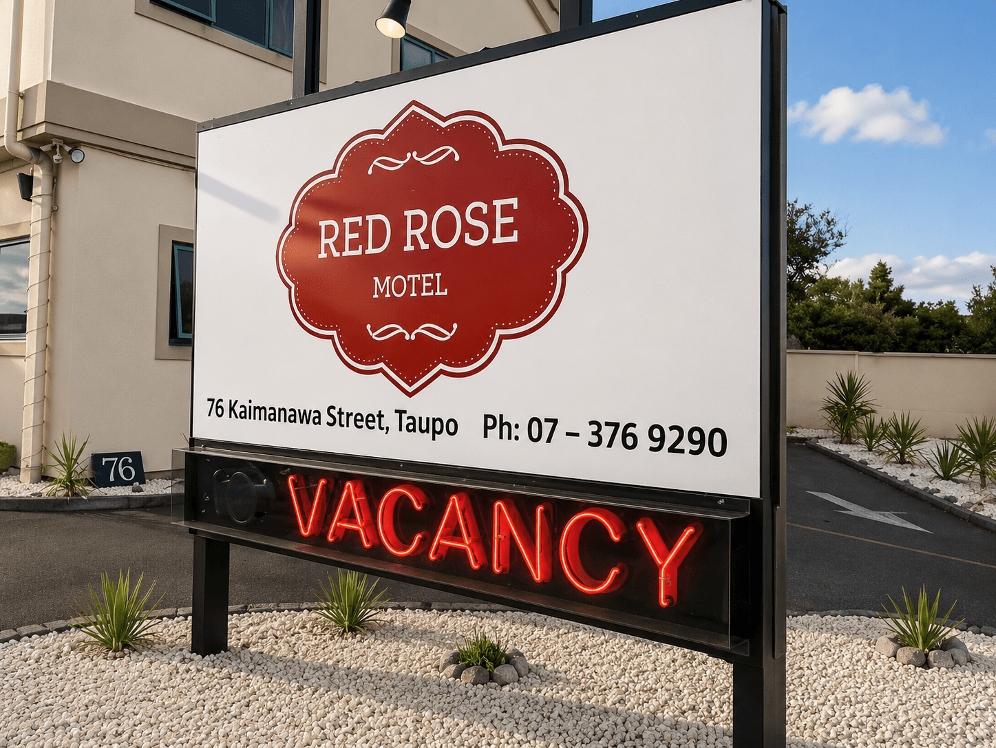 RED ROSE MOTEL — photograph 14