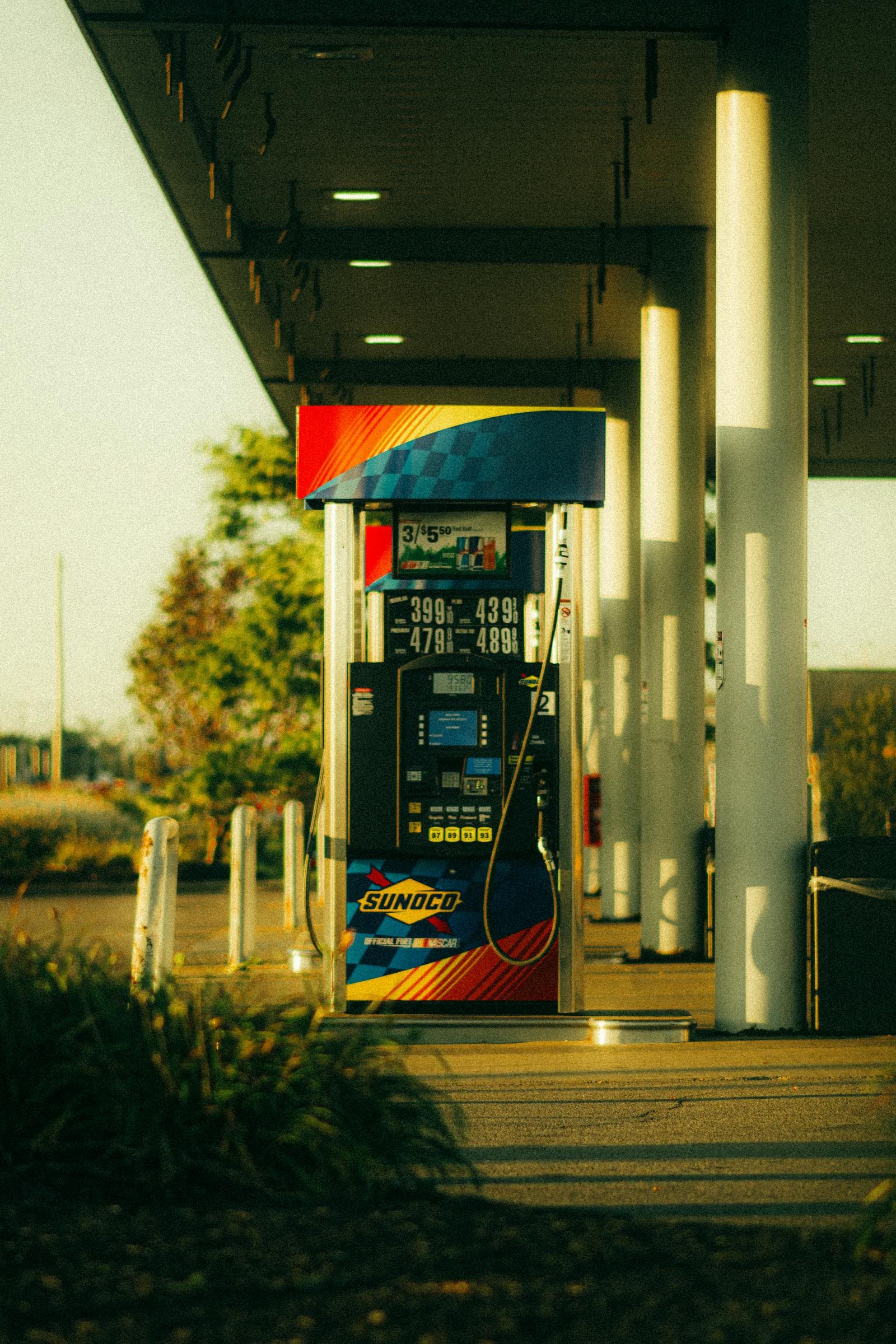 WHANGAREI SERVICE STATION — photograph 2