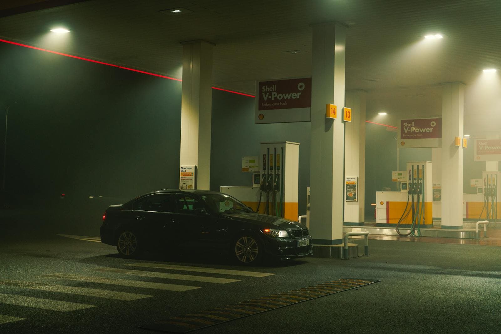 WHANGAREI SERVICE STATION — photograph 4