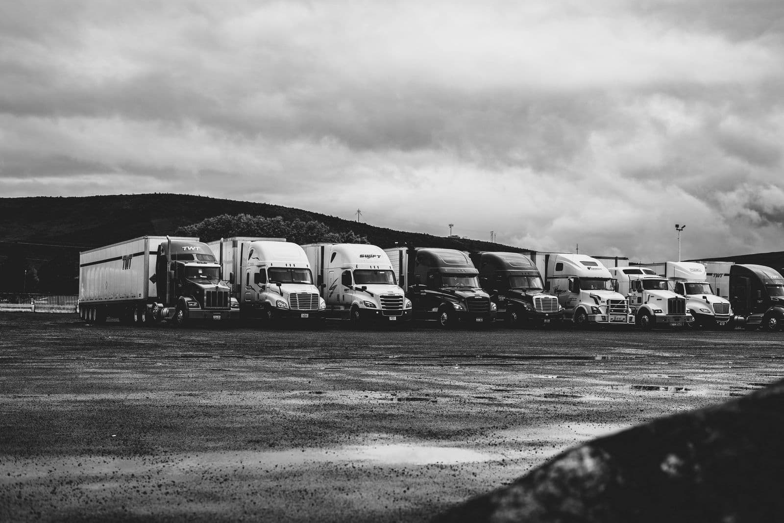 AUCKLAND FREIGHT SOLUTIONS — photograph 2