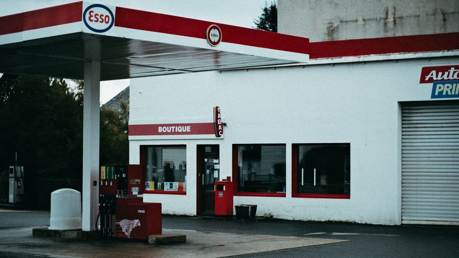 Fuel Stations & Convenience Retail — image 5